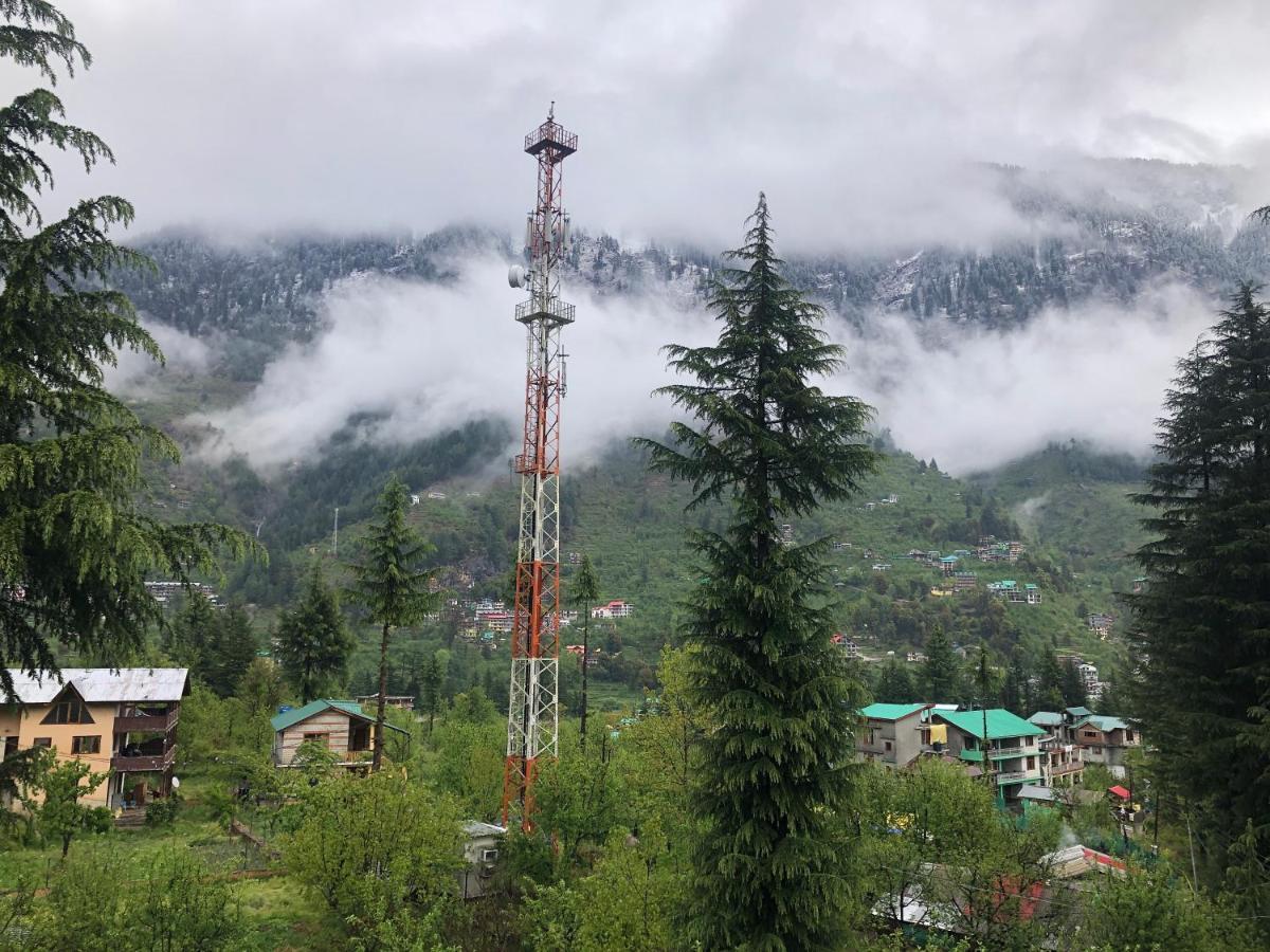 Red House Cafe And Inn Manali  Bagian luar foto