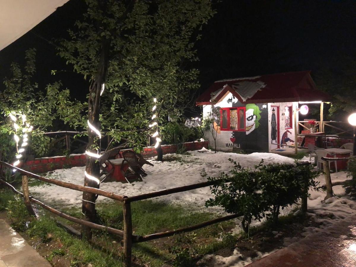 Red House Cafe And Inn Manali  Bagian luar foto