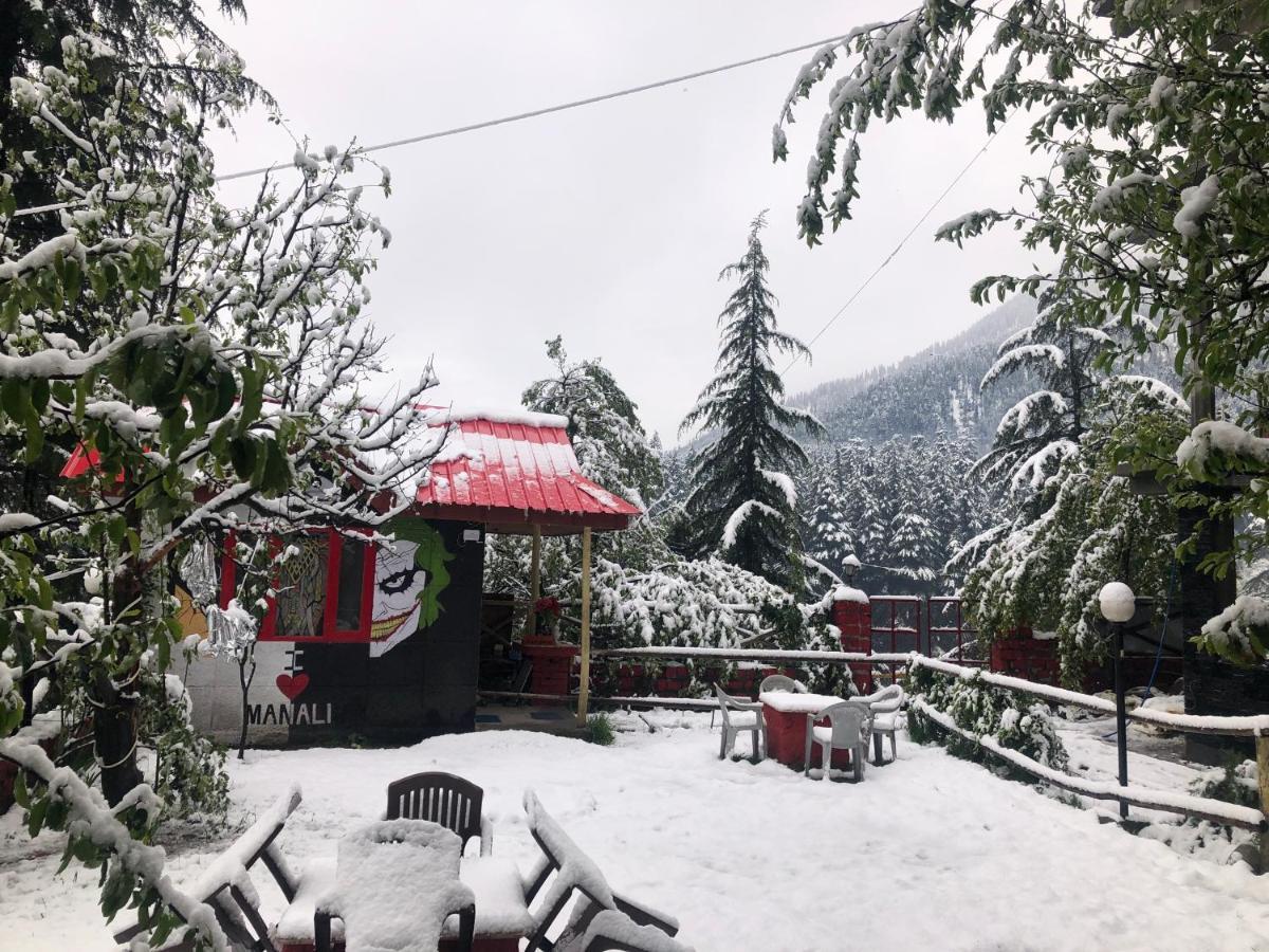 Red House Cafe And Inn Manali  Bagian luar foto