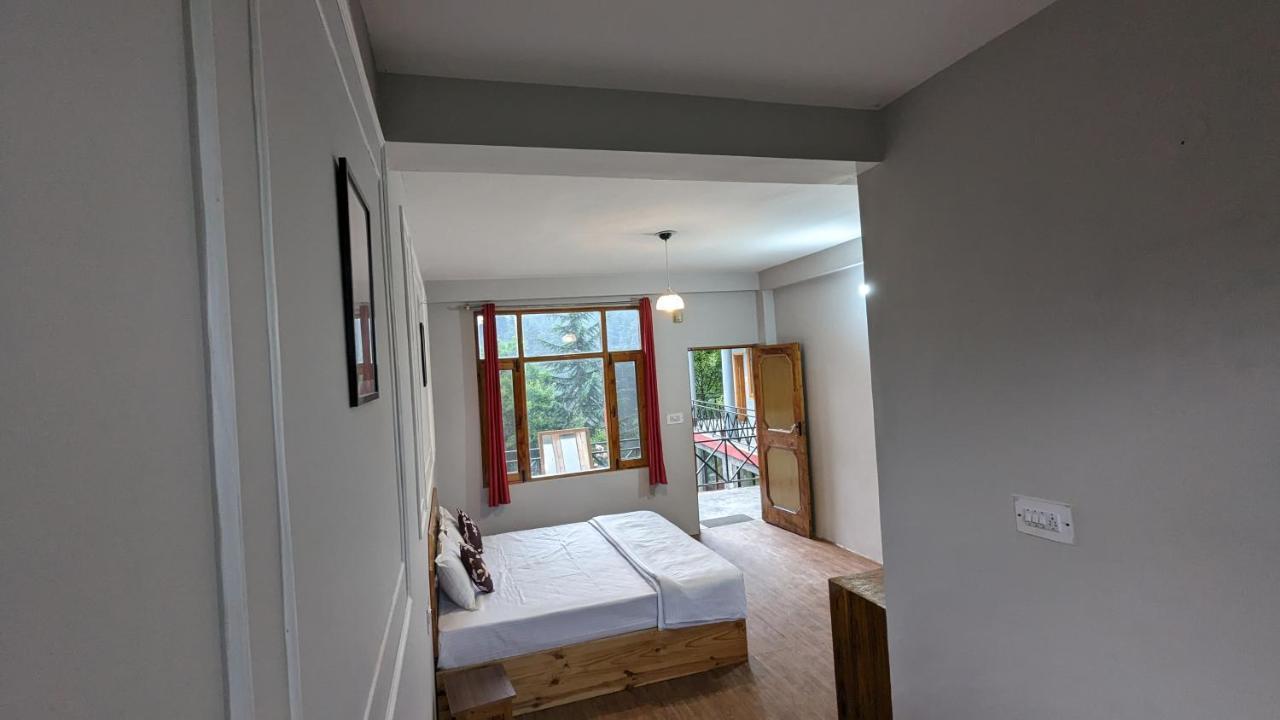 Red House Cafe And Inn Manali  Bagian luar foto