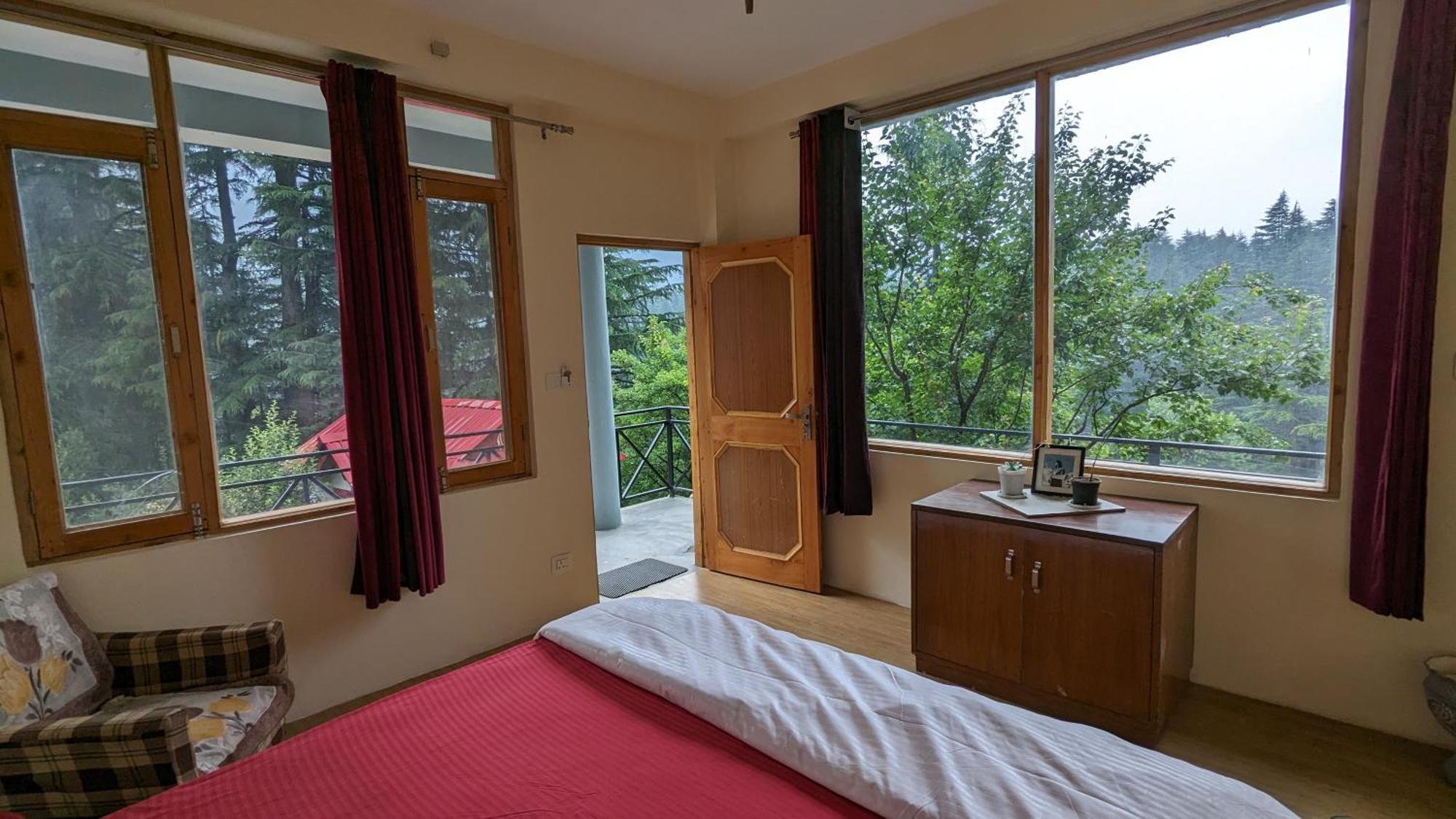 Red House Cafe And Inn Manali  Bagian luar foto