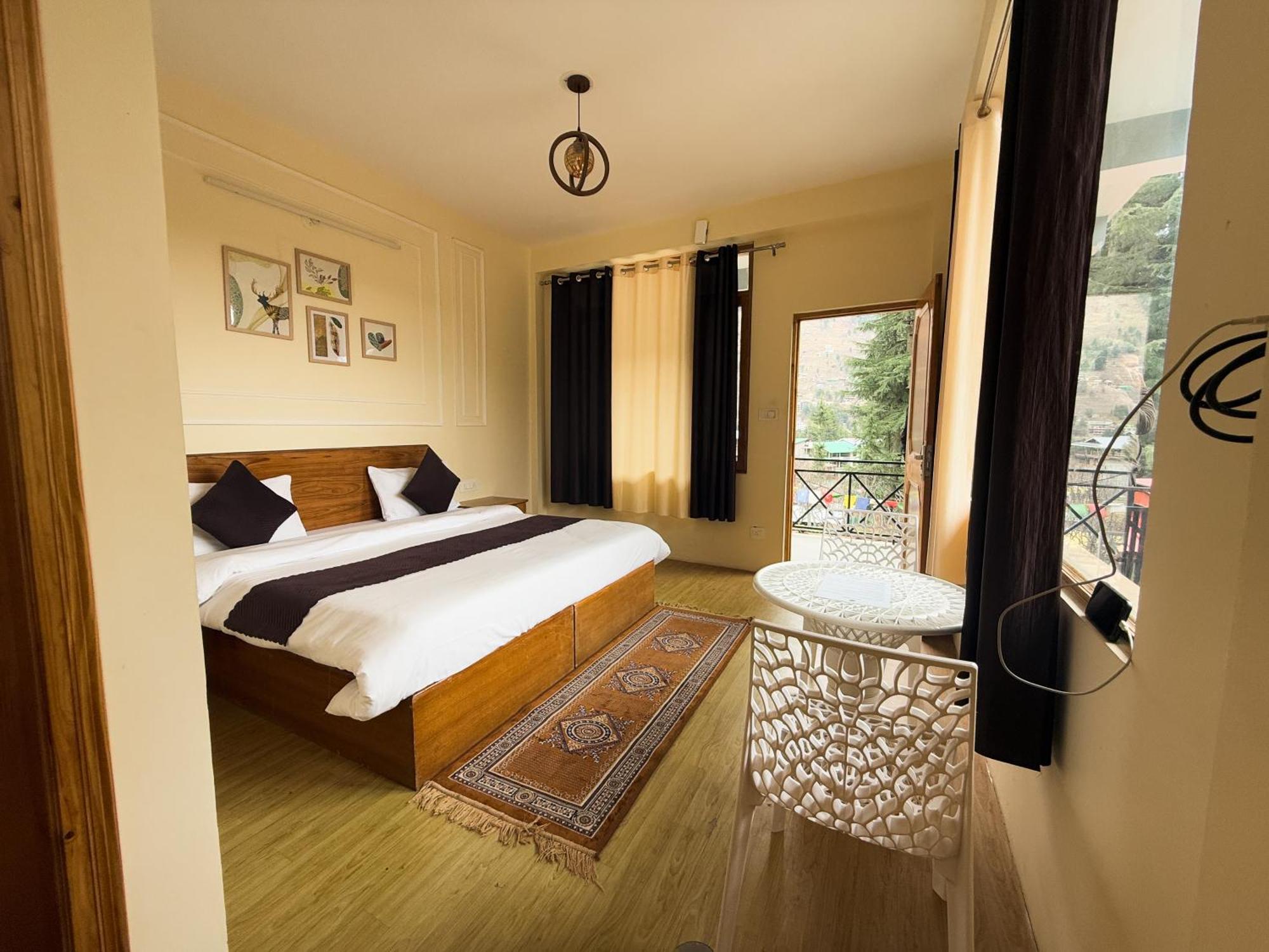 Red House Cafe And Inn Manali  Bagian luar foto